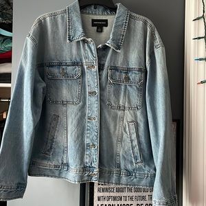 Jean jacket (100% cotton)